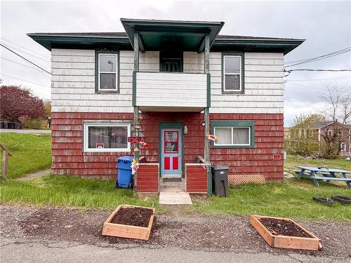 116 Renfrew St, Dalhousie, NB 