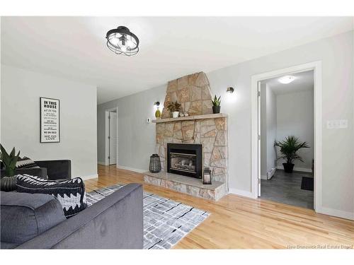 23 Nevers Rd, Lincoln, NB 