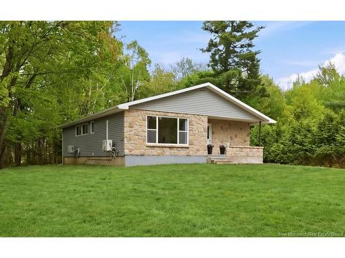 23 Nevers Rd, Lincoln, NB 