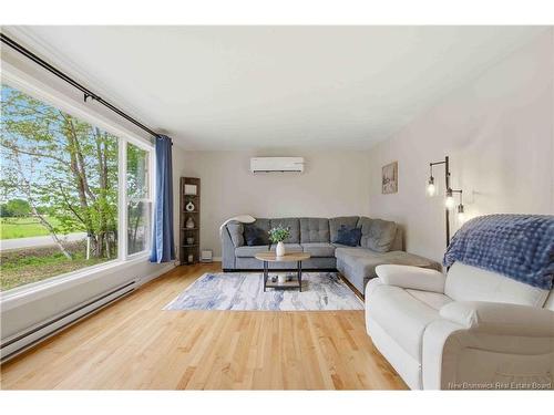 23 Nevers Rd, Lincoln, NB 