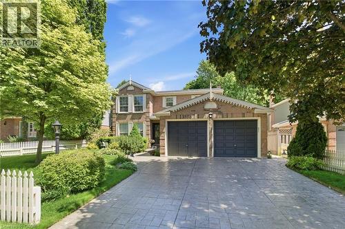 2136 WINDING Way  Burlington, ON L7M 2X9