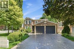 2136 WINDING Way  Burlington, ON L7M 2X9