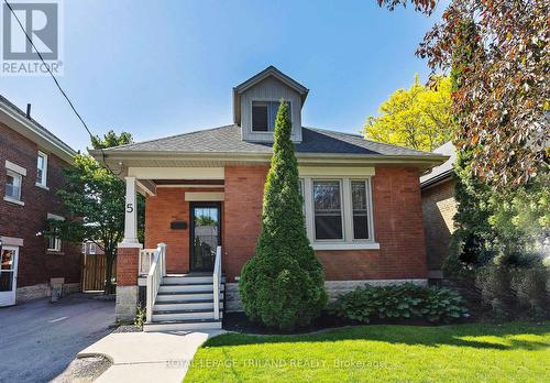 5 Mckenzie Avenue, London South (South F), ON 