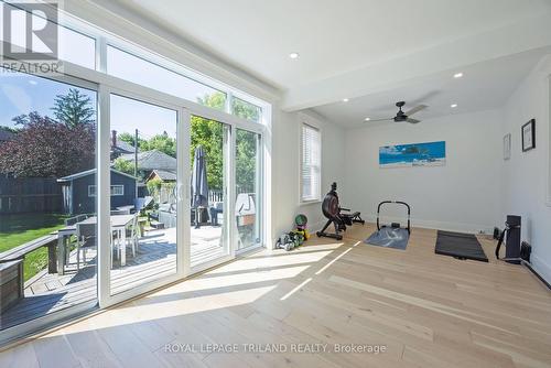 5 Mckenzie Avenue, London South (South F), ON 