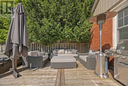 5 Mckenzie Avenue, London South (South F), ON 