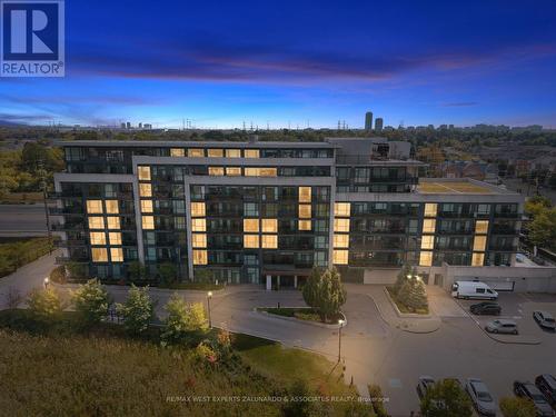 412 - 4700 HIGHWAY 7 ROAD  Vaughan, ON L4L 0B4