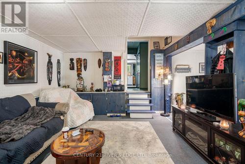 5694 Duncan Street, South Dundas, ON 