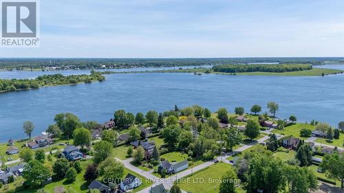 5694 Duncan Street, South Dundas, ON 