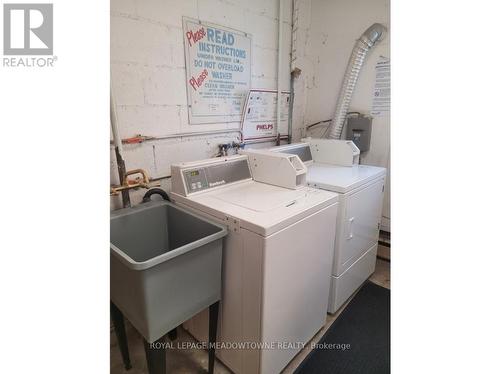 2 - 981 Mohawk Road E, Hamilton, ON 