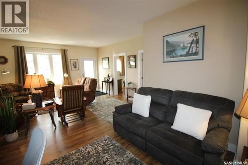 580 1St Street E, Shaunavon, SK 
