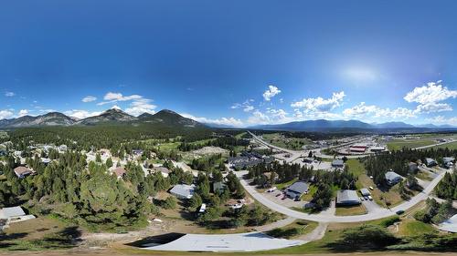 28A Wolf Crescent, Invermere, BC 
