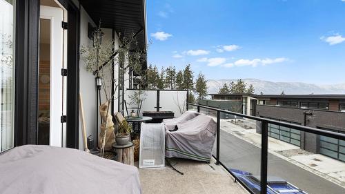 6-3220 Hilltown Drive, Kelowna, BC 