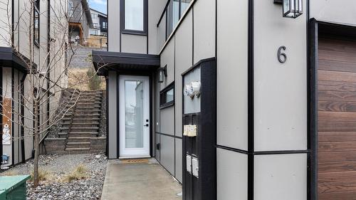6-3220 Hilltown Drive, Kelowna, BC 