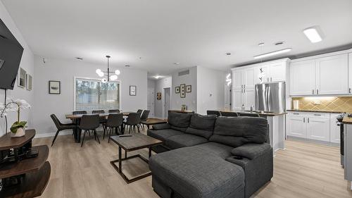 5403-4034 Pritchard Drive, West Kelowna, BC - Indoor