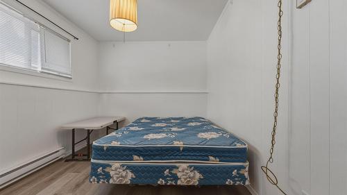2810 Okanagan Street, Armstrong, BC - Indoor Photo Showing Bedroom