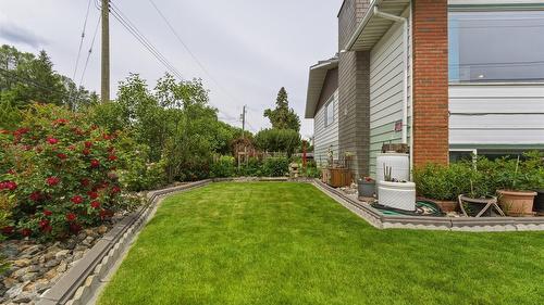 2810 Okanagan Street, Armstrong, BC - Outdoor