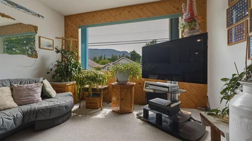 2810 Okanagan Street, Armstrong, BC - Indoor
