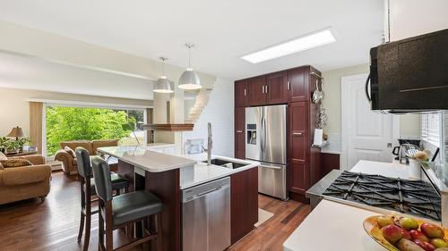 1322 Ridgedale Avenue, Penticton, BC - Indoor