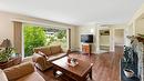 1322 Ridgedale Avenue, Penticton, BC  - Indoor Photo Showing Living Room 