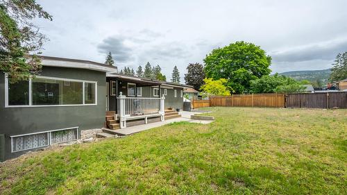 1322 Ridgedale Avenue, Penticton, BC - Outdoor