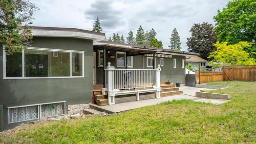 1322 Ridgedale Avenue, Penticton, BC - Outdoor