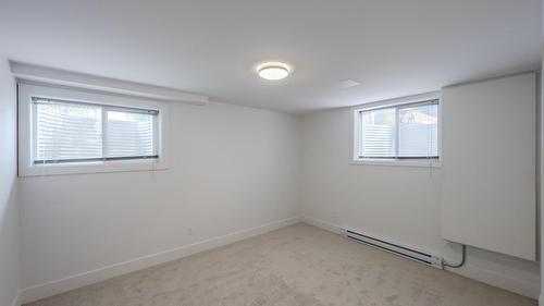 1322 Ridgedale Avenue, Penticton, BC - Indoor Photo Showing Other Room