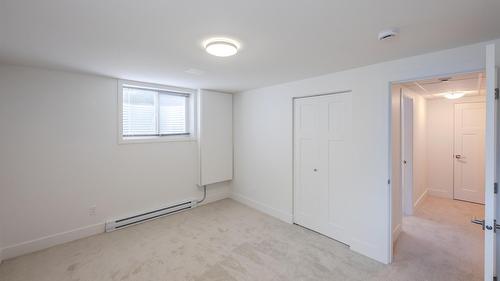 1322 Ridgedale Avenue, Penticton, BC - Indoor Photo Showing Other Room