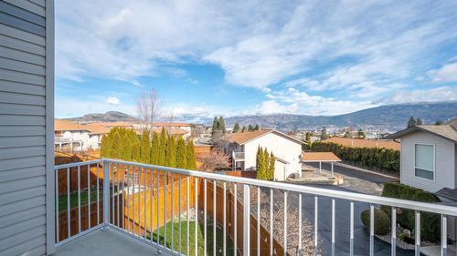 26-7915 Hespeler Road, Summerland, BC - Outdoor