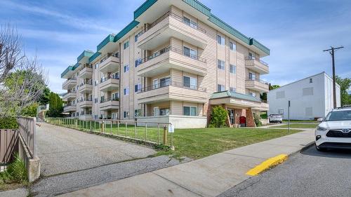 204-914 Vancouver Street, Creston, BC 