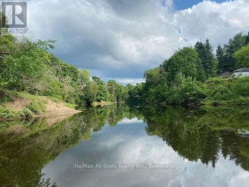 60 Reed Boulevard, Kawartha Lakes (Somerville), ON 