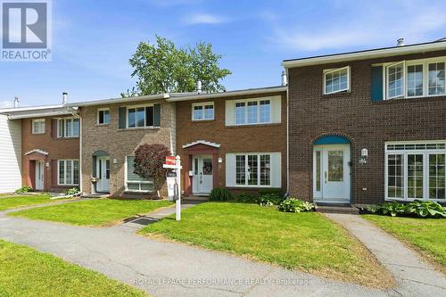 5 - 2051 JASMINE CRESCENT  Ottawa, ON K1J 7W2