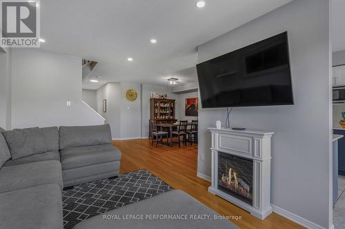 172 Colliston Crescent, Ottawa, ON 