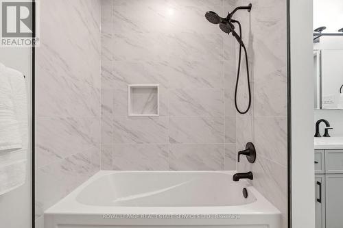 3454 Oakglade Crescent, Mississauga, ON 