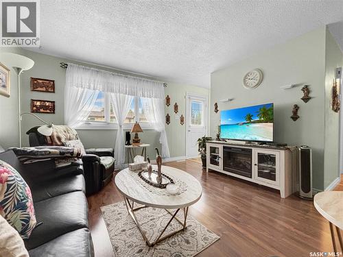 714 S Avenue N, Saskatoon, SK 