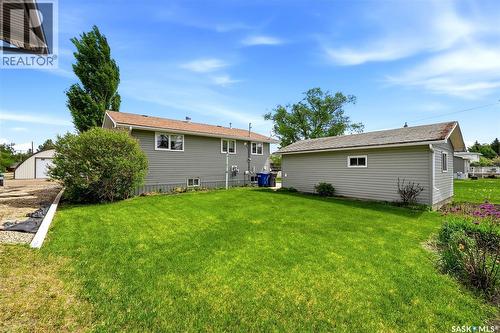 204 1St Avenue, Vibank, SK 