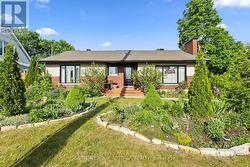 2461 ALTA VISTA DRIVE  Ottawa, ON K1H 7M9