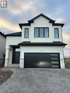 UPPER - 6129 CURLIN CRESCENT Niagara Falls (Forestview), ON L2H 3W8