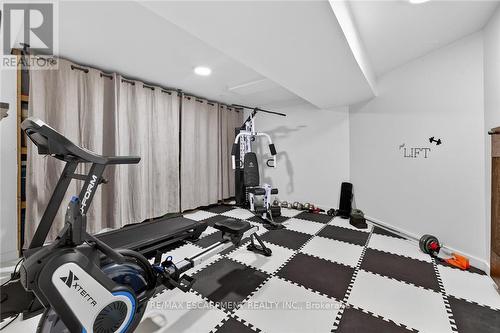 5 Royal Troon Drive, Brant, ON 