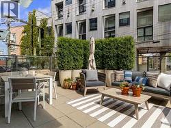 301 210 E 5TH AVENUE  Vancouver, BC V5T 0K1