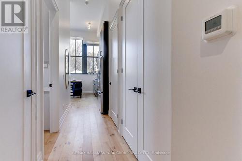 203 - 400 Park Avenue, Newmarket, ON 