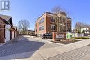 203 - 400 Park Avenue, Newmarket, ON 