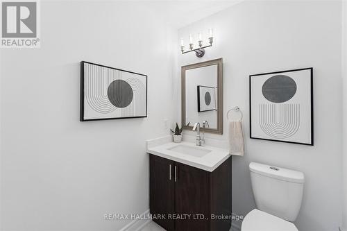 13 E J Lennox Way, Markham, ON 