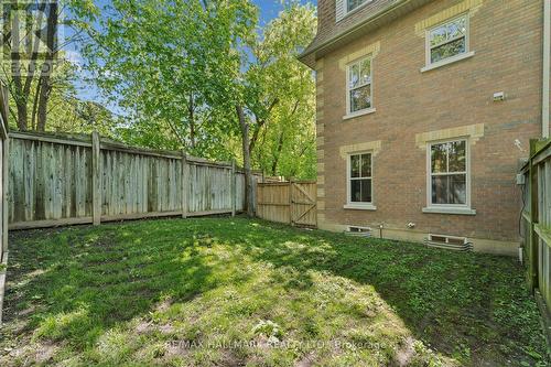 13 E J Lennox Way, Markham, ON 
