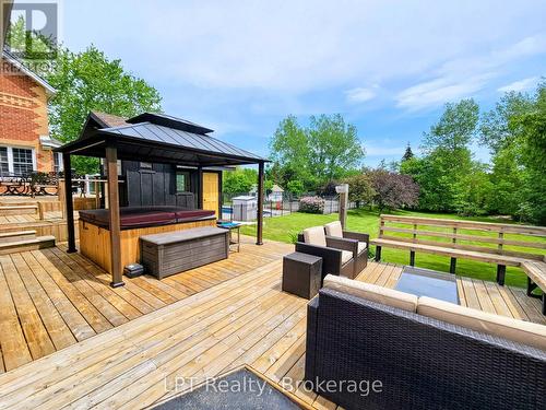 16 Cawkers Cove Road, Scugog (Port Perry), ON 