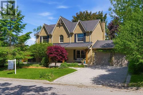 43 CARMODY LANE  Uxbridge, ON L9P 1A4
