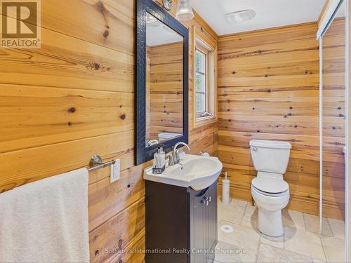 2889 Ahmic Lake Road, Magnetawan, ON 