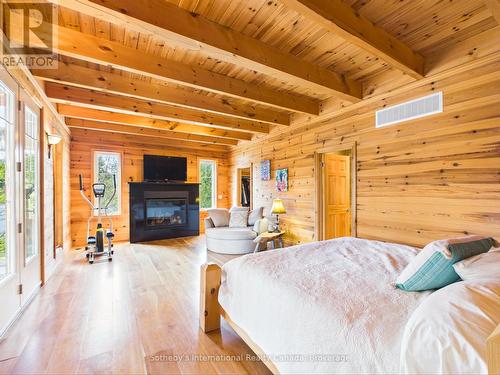 2889 Ahmic Lake Road, Magnetawan, ON 