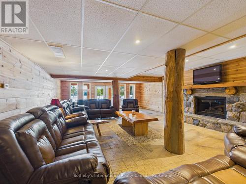 2889 Ahmic Lake Road, Magnetawan, ON 