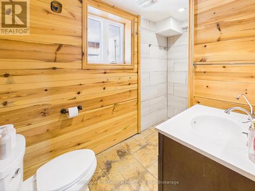 2889 Ahmic Lake Road, Magnetawan, ON 