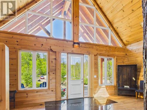2889 Ahmic Lake Road, Magnetawan, ON 